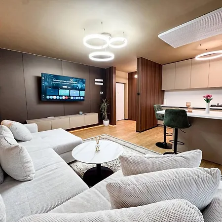 Voyager- Underground Parking, Kingsize Bed *
