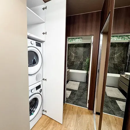 Voyager- Underground Parking, Kingsize Bed * קלוז'-נאפוקה