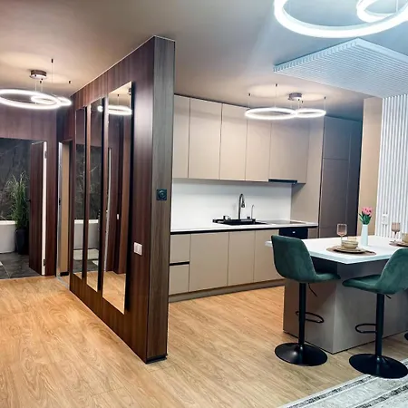 Voyager- Underground Parking, Kingsize Bed דירה