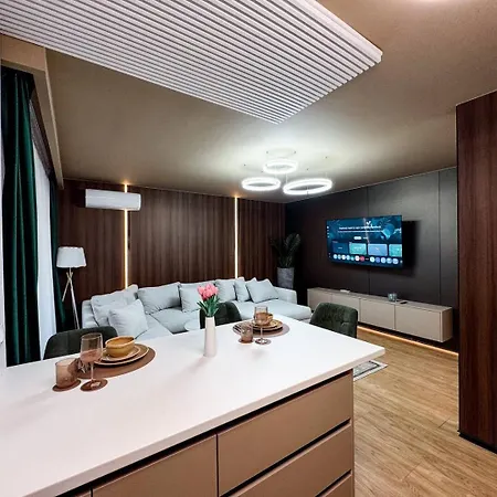 Voyager- Underground Parking, Kingsize Bed דירה